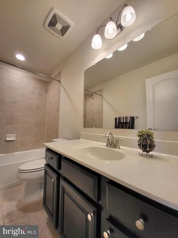 7439 SAINT MARGARETS BLVD, Hanover, MD 21076