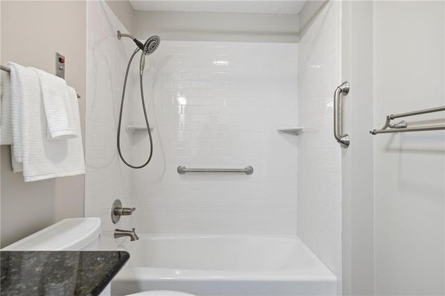 1800 Clairmont Lake 719, Decatur, GA 30033