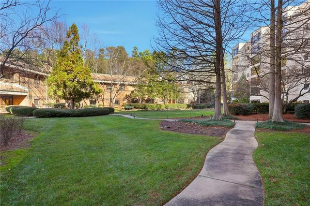 1800 Clairmont Lake 719, Decatur, GA 30033