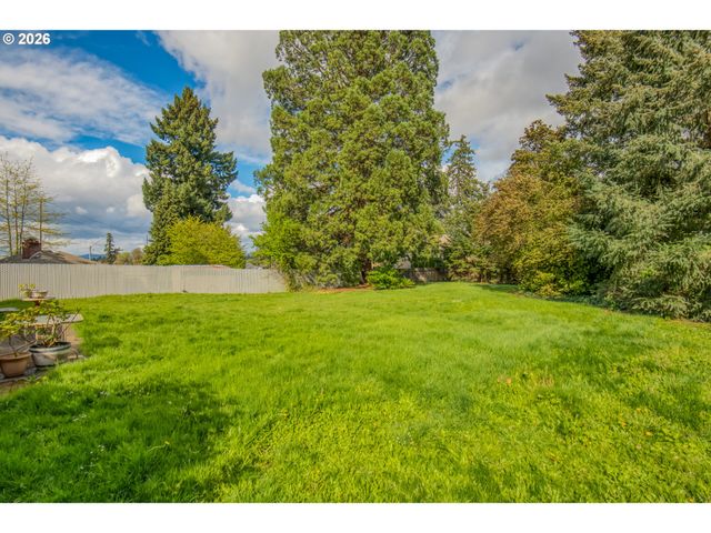 20100 Sw BOONES FERRY Rd, Tualatin, OR 97062