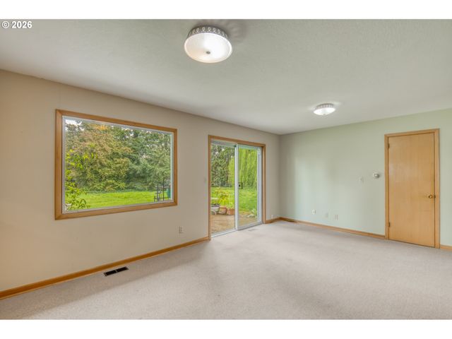 20100 Sw BOONES FERRY Rd, Tualatin, OR 97062