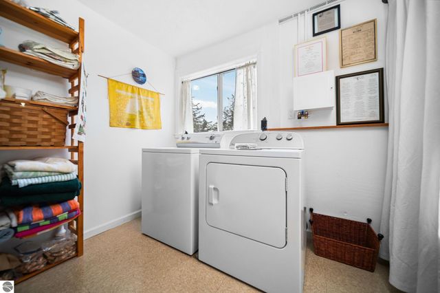 9125 Ayers Road, Williamsburg, MI 49690