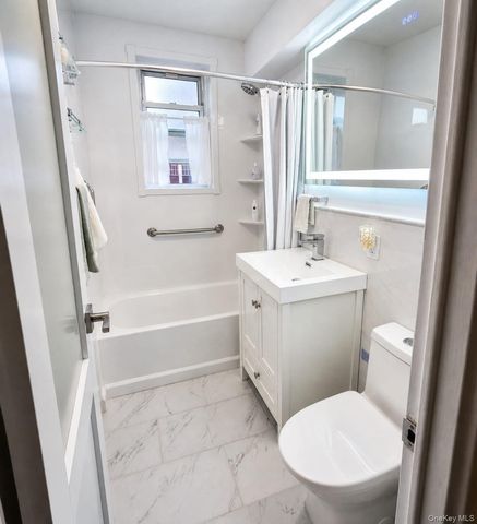 22 Mulford Place 2D, Hempstead, NY 11550