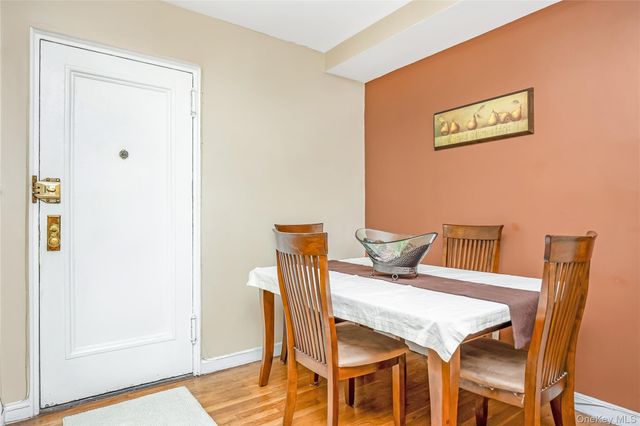 22 Mulford Place 2D, Hempstead, NY 11550