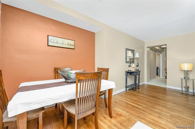 22 Mulford Place 2D, Hempstead, NY 11550