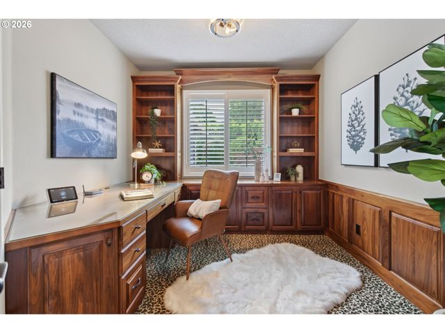 13643 Sw CHARLESTON Ln, Portland, OR 97224
