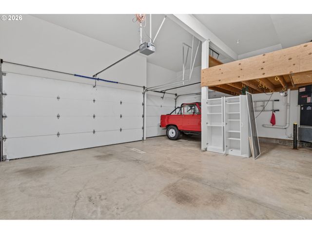 13643 Sw CHARLESTON Ln, Portland, OR 97224
