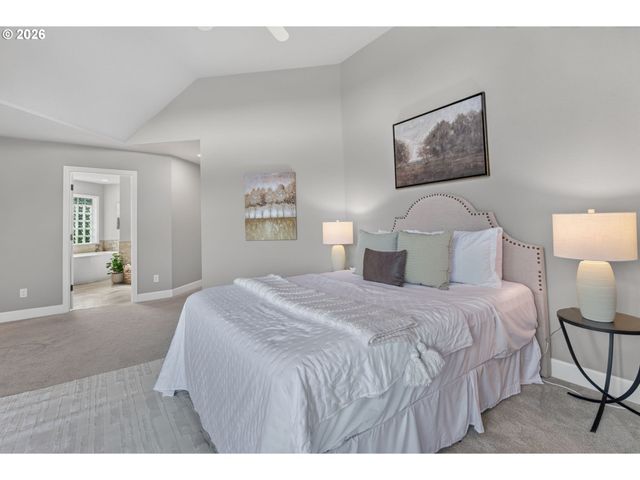 13643 Sw CHARLESTON Ln, Portland, OR 97224
