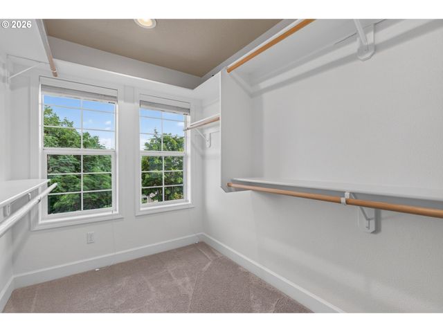13643 Sw CHARLESTON Ln, Portland, OR 97224