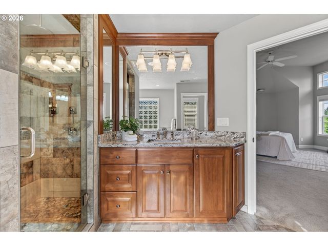13643 Sw CHARLESTON Ln, Portland, OR 97224