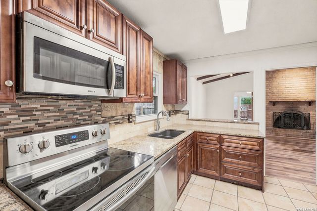 12710 La Quinta, San Antonio, TX 78233