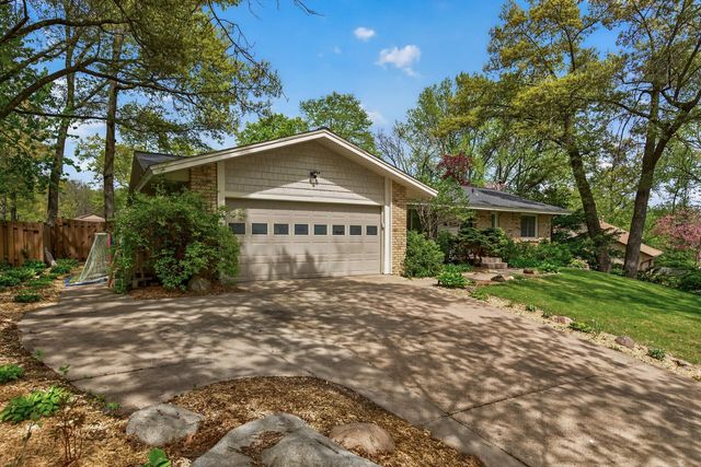 6437 134th Street W, Apple Valley, MN 55124