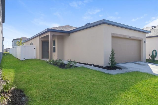 35483 EASTBROOK AVENUE, Zephyrhills, FL 33541