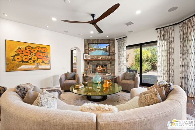 248 E Palo Verde Avenue, Palm Springs, CA 92264