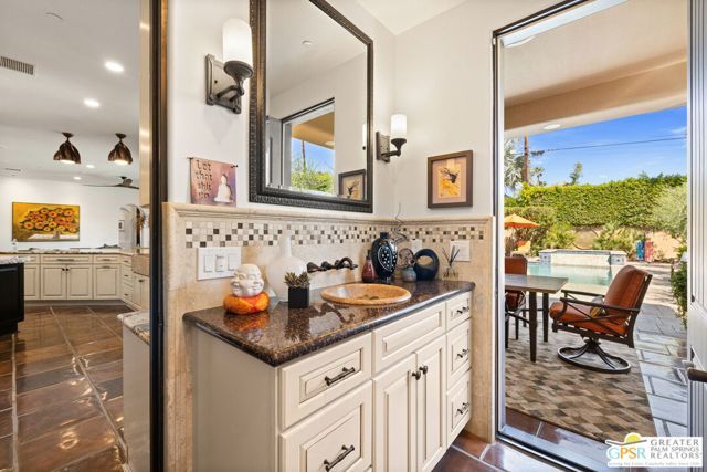 248 E Palo Verde Avenue, Palm Springs, CA 92264