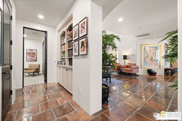 248 E Palo Verde Avenue, Palm Springs, CA 92264