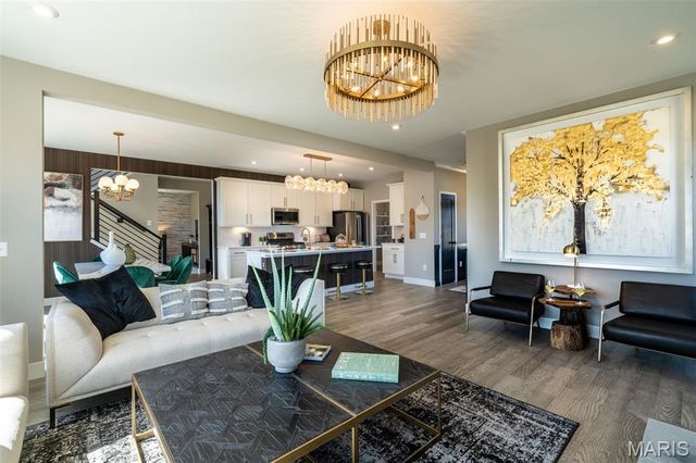 6700 Preservation Parkway, Affton, MO 63123