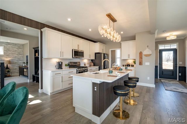 6700 Preservation Parkway, Affton, MO 63123