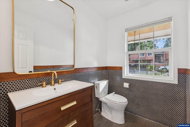 10173 SW Concho Ct, Tualatin, OR 97062