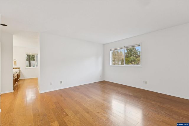 10173 SW Concho Ct, Tualatin, OR 97062