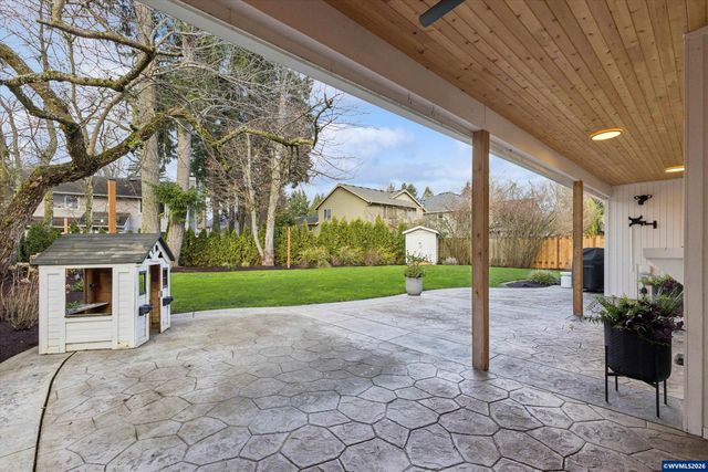 10173 SW Concho Ct, Tualatin, OR 97062