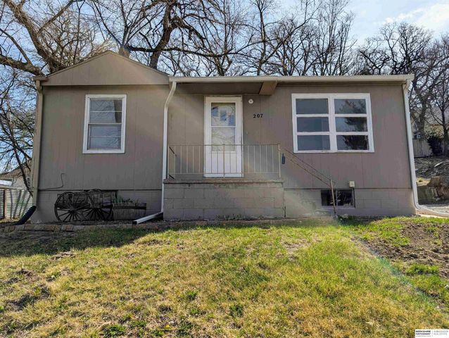 207 S 6th Street, Plattsmouth, NE 68048