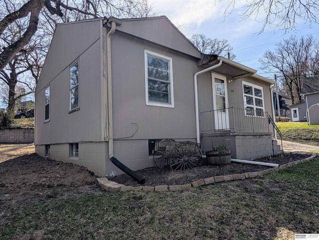 207 S 6th Street, Plattsmouth, NE 68048