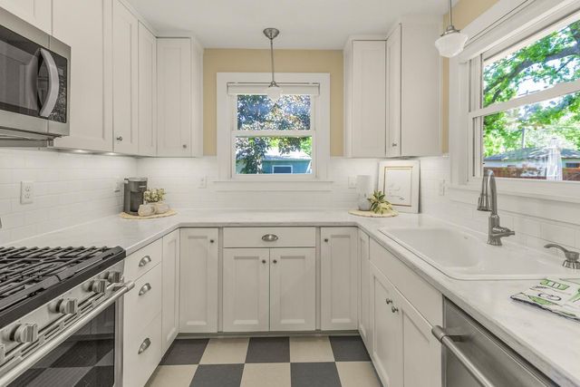 1697 Taylor Avenue, Saint Paul, MN 55104