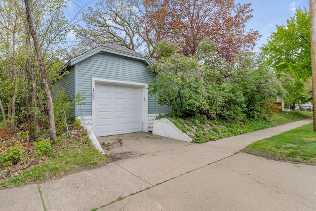 1697 Taylor Avenue, Saint Paul, MN 55104