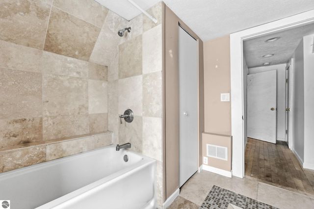 917 Walnut Street, Traverse City, MI 49686