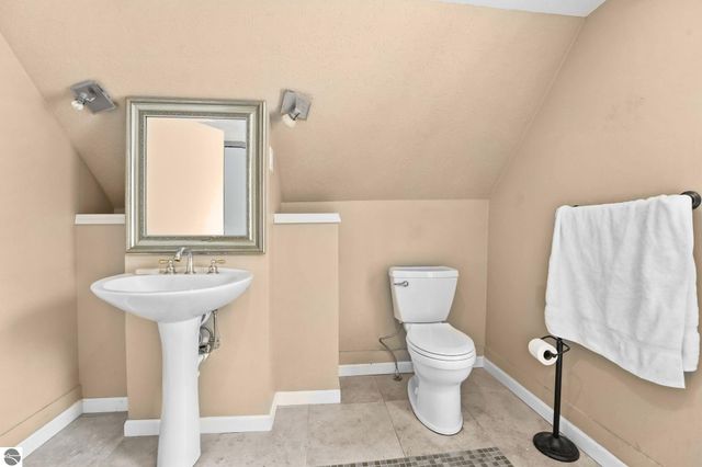 917 Walnut Street, Traverse City, MI 49686