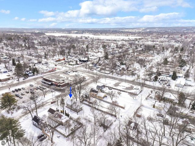 917 Walnut Street, Traverse City, MI 49686