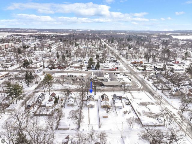 917 Walnut Street, Traverse City, MI 49686