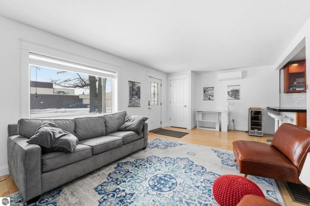 917 Walnut Street, Traverse City, MI 49686