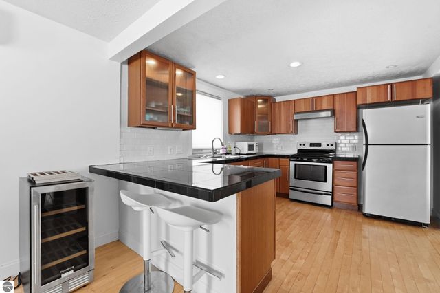 917 Walnut Street, Traverse City, MI 49686