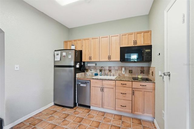6000 CLEVELAND DRIVE, Punta Gorda, FL 33982