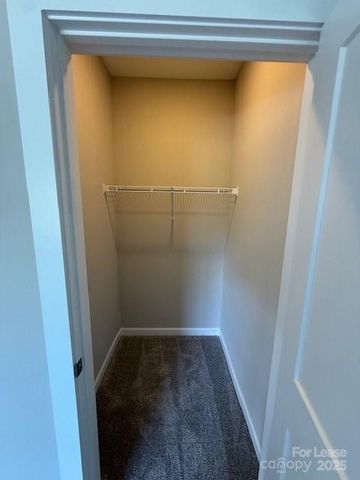 8040 Joy Crossing Lane, Charlotte, NC 28214