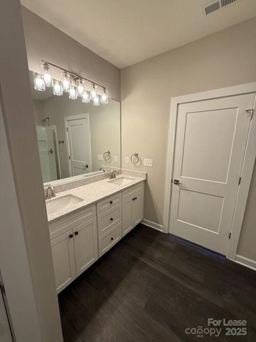 8040 Joy Crossing Lane, Charlotte, NC 28214