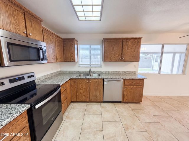 8107 W MEADOWBROOK Avenue, Phoenix, AZ 85033