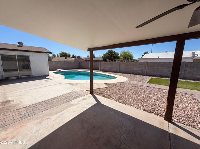 8107 W MEADOWBROOK Avenue, Phoenix, AZ 85033