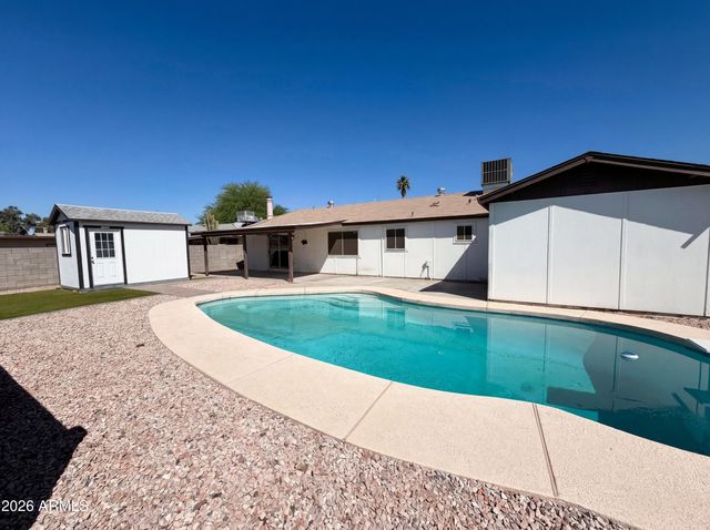 8107 W MEADOWBROOK Avenue, Phoenix, AZ 85033