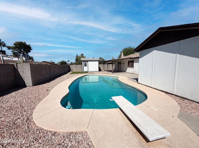 8107 W MEADOWBROOK Avenue, Phoenix, AZ 85033