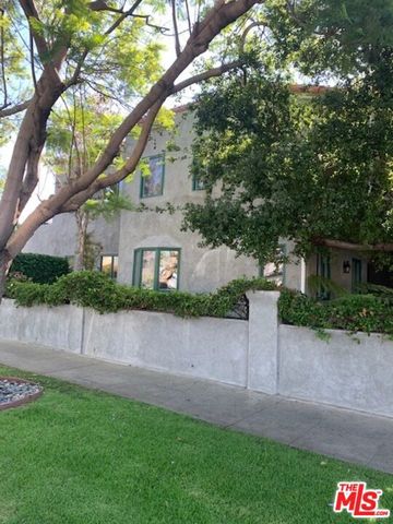 8585 AIRDROME Street, Los Angeles, CA 90035
