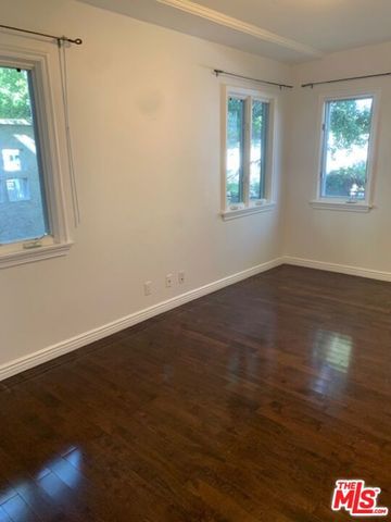 8585 AIRDROME Street, Los Angeles, CA 90035