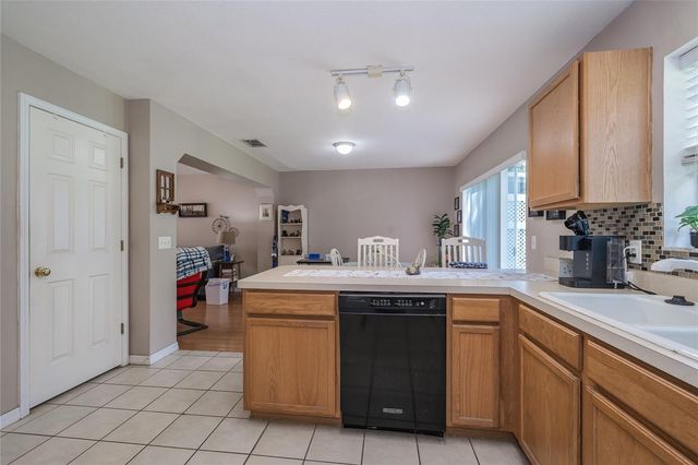 133 SAWTOOTH DRIVE, Valrico, FL 33594