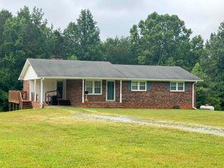 9701 Highway 11, Campobello, SC 29322