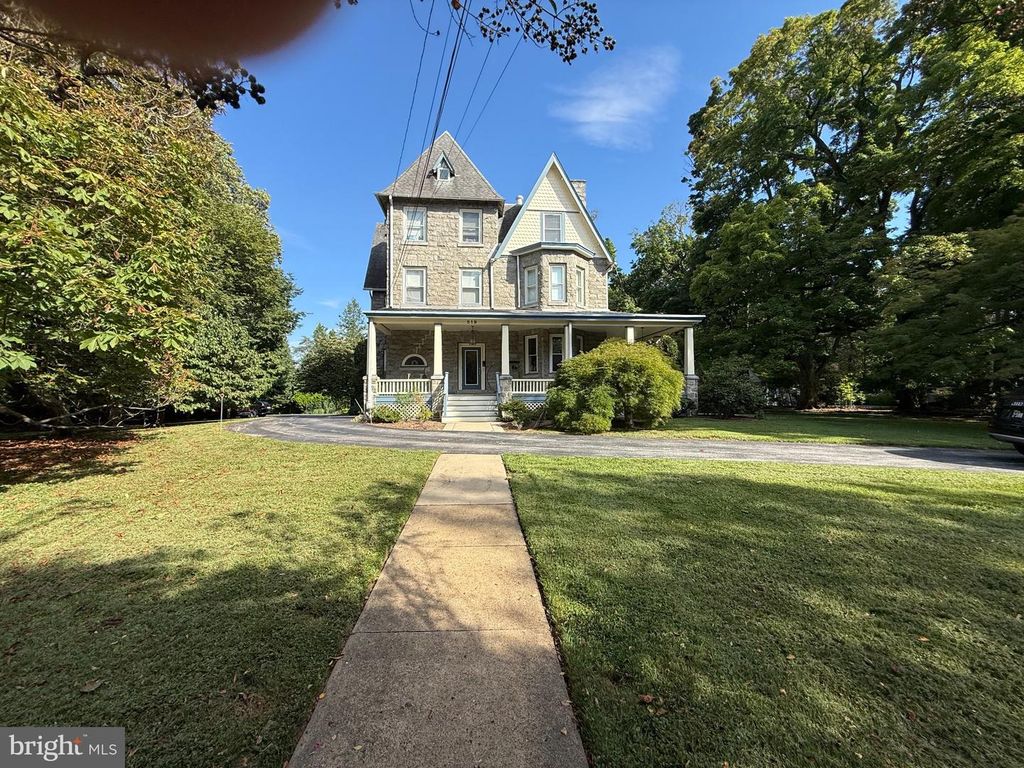 519 WALNUT LN #1, SWARTHMORE, PA 19081 — exterior