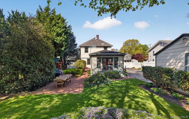 14 Franklin Avenue, Glen Cove, NY 11542