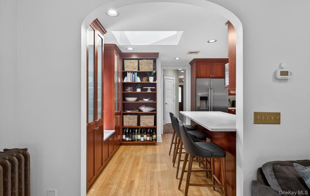 14 Franklin Avenue, Glen Cove, NY 11542