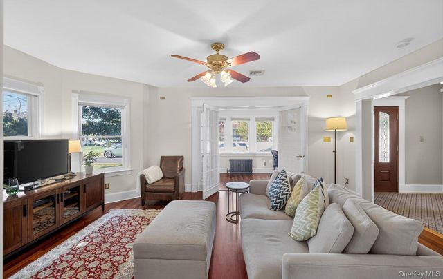 14 Franklin Avenue, Glen Cove, NY 11542